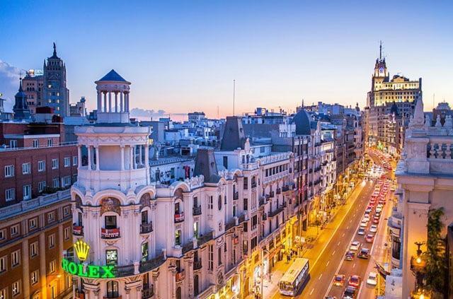 Precioso Cerca Tetuan - Apartamento Plaza Castilla マドリード エクステリア 写真
