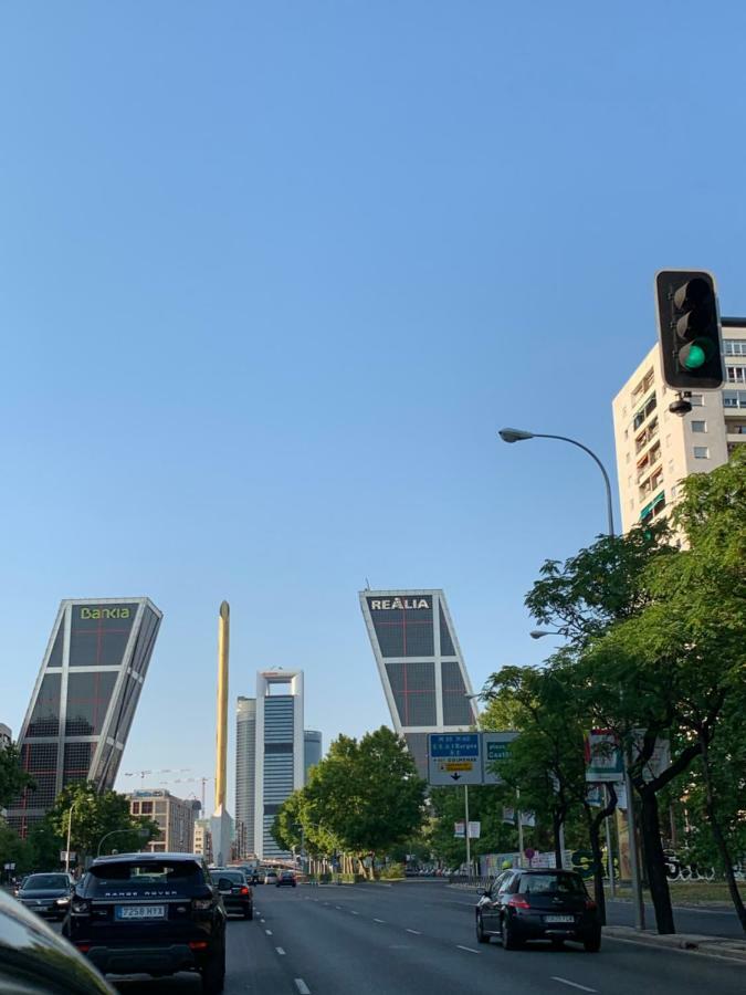 Precioso Cerca Tetuan - Apartamento Plaza Castilla マドリード エクステリア 写真
